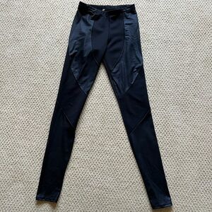 Cemi Ceri Black Leggings with Faux Leather Accents Size Small